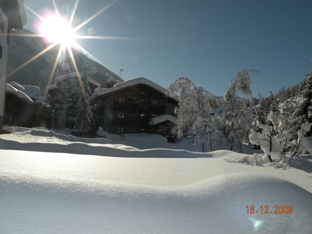 Hotel Bellevue Champoluc Exterior photo